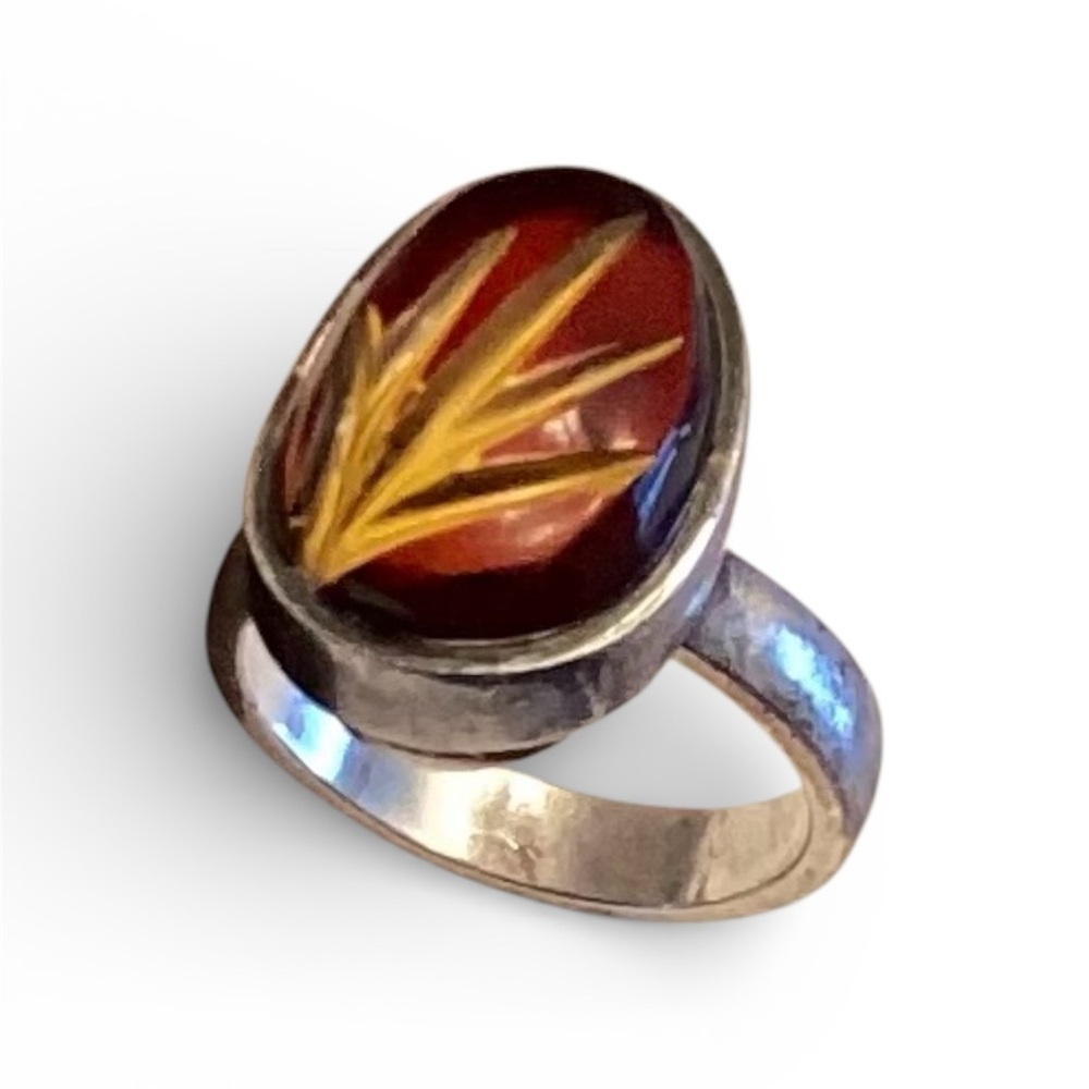 Vintage carved Baltic amber 925 silver ring Size 9-9.5